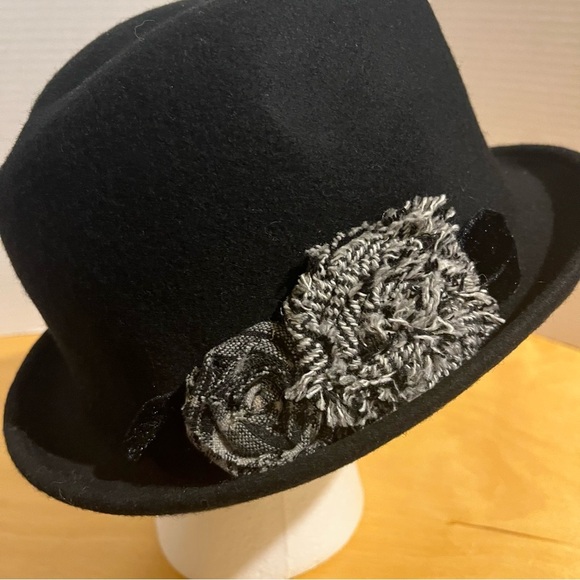 Sonoma Wool Hat With Cloth Flowers Women’s One Size Black Fedora - Picture 5 of 9